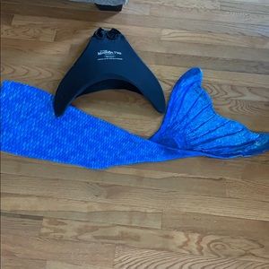 FinFun blue mermaid tail set.